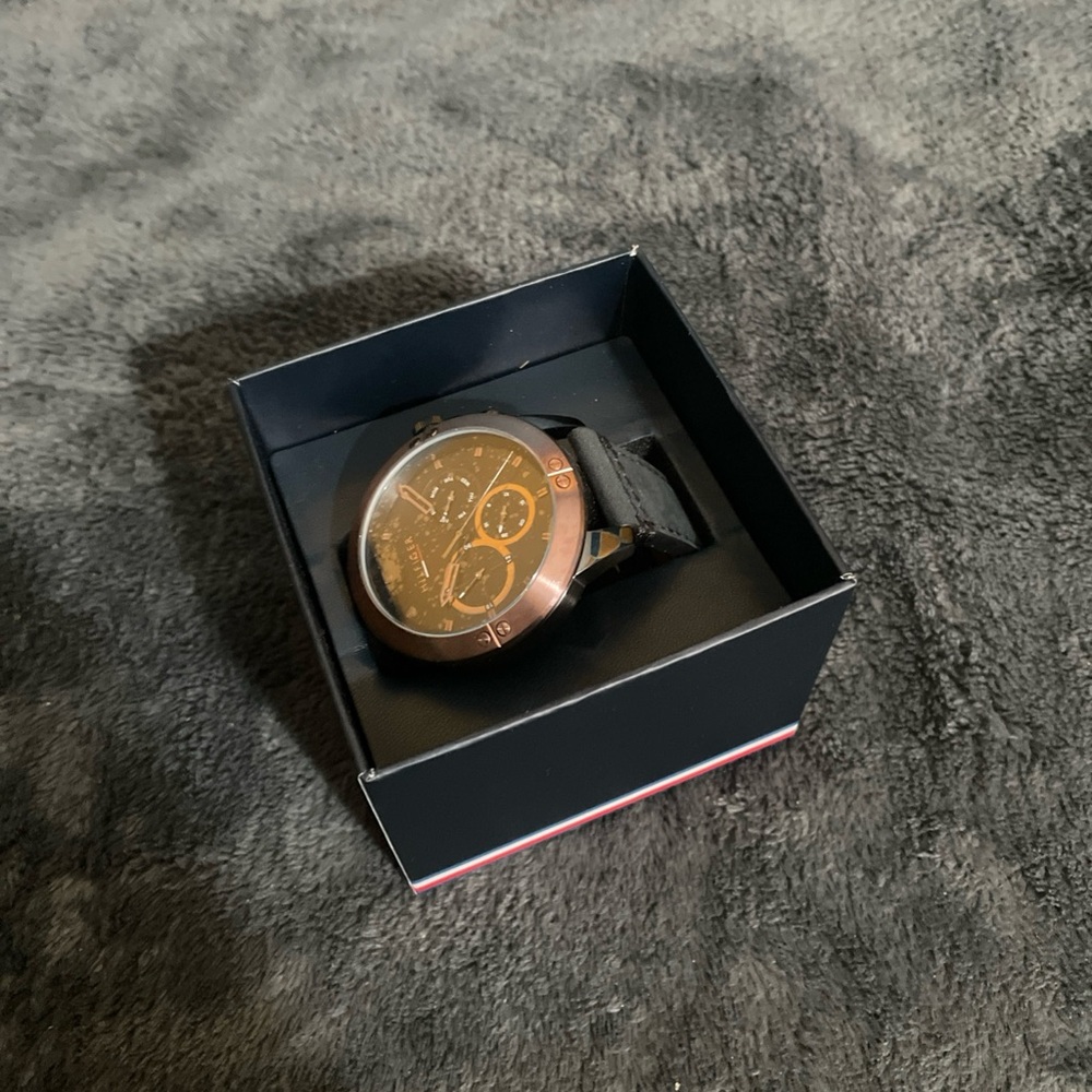 Tommy Hilfiger Black Watch Box